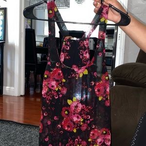 Sleeveless Red rose/Floral printed blouse